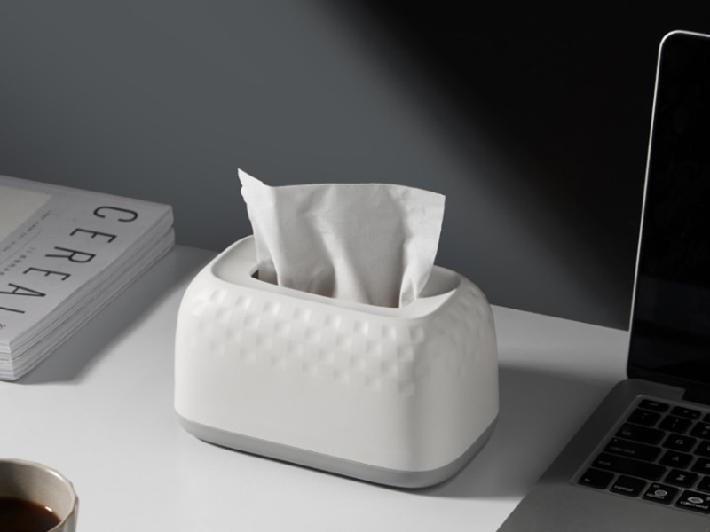 Checkered Tissue Box