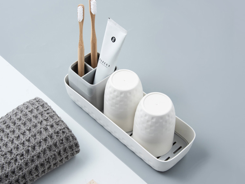Checkered Desktop Mouthwash Cup Holder