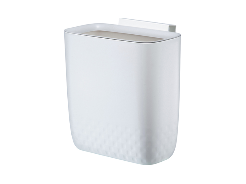 Checkered Kitchen Wall-Mounted Trash Can